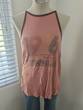 Sleeveless Pink Graphic Tank Top - '1976 California Summer'